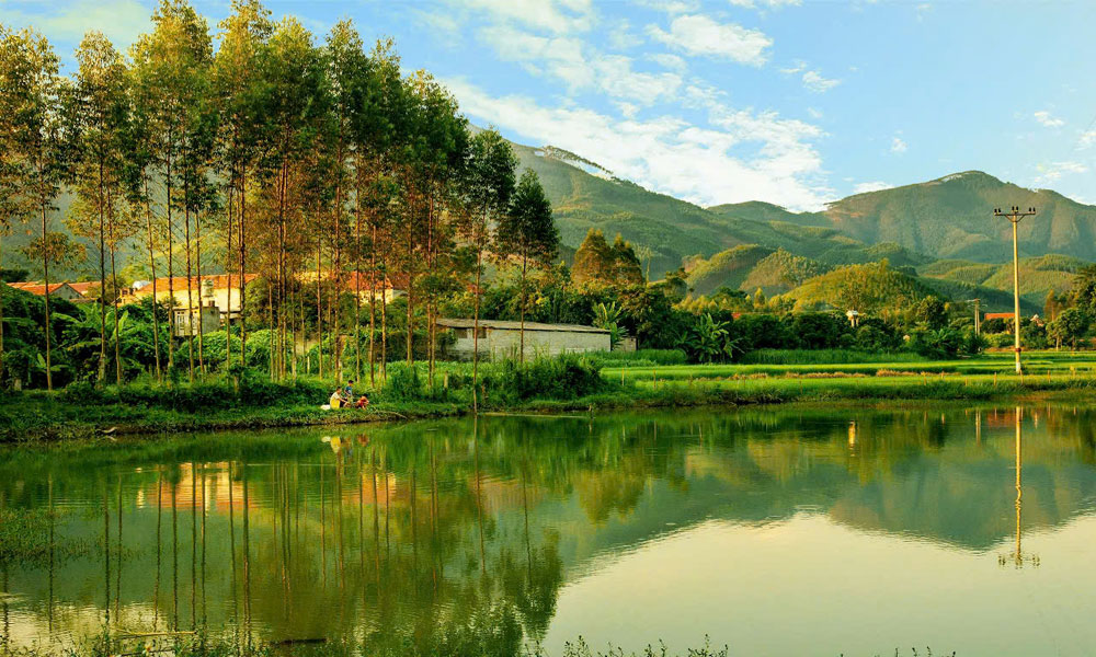 Bình yên nơi quê nhà. Ảnh: Quang Lượng