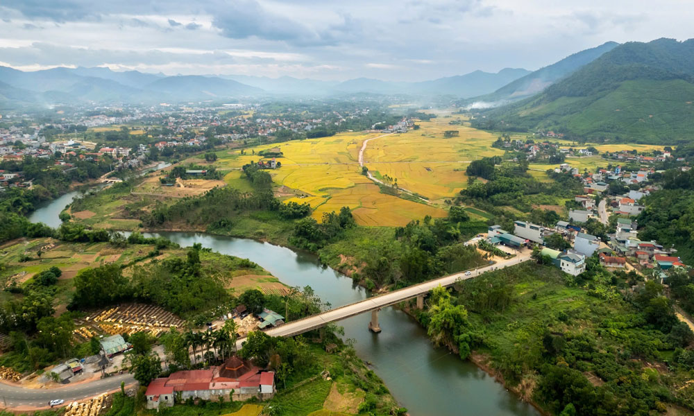 Nối những bờ vui. Ảnh: Diêm Công Hải